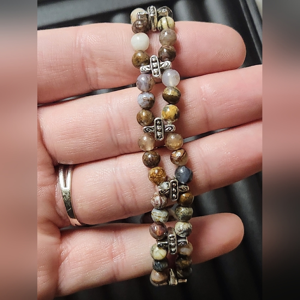 Phantom Garden Quartz Beaded Crystal Stretch Bracelet - Picture 5 of 6